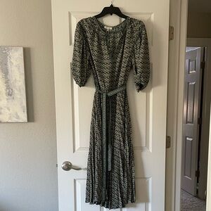 Max Studio Elbow Sleeve V-neck pleated dress - NWT